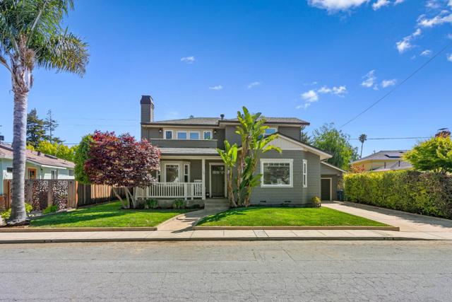 720 Gilroy Drive, Capitola CA: https://media.crmls.org/mediaz/adb4c4aa-8ec2-412f-b8eb-b5c2788e06b5.jpg