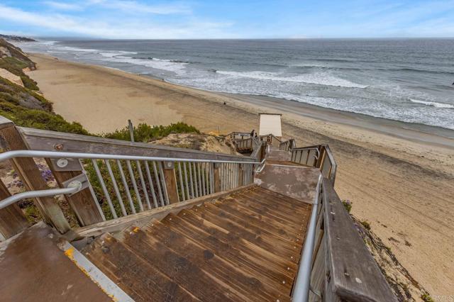 151 Del Mar Shores Terrace, Solana Beach CA: https://media.crmls.org/mediaz/adb59dcf-023e-4274-b02e-06f821c0936b.jpg