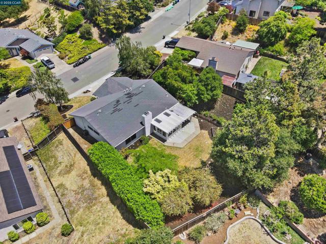 4924 Rocky Rd, Richmond CA: https://media.crmls.org/mediaz/adb5b131-92b3-40e8-9be7-dd2aa01ea687.jpg