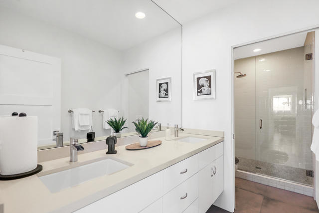 Image 15 of 33 For 71350 Halgar Road