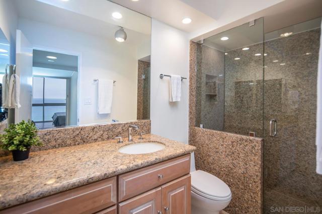 1830 Avenida Del Mundo, Coronado CA: https://media.crmls.org/mediaz/adb69379-3520-4979-aef5-b33d99b68f8d.jpg