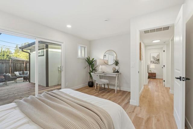 605 Corliss Way, Campbell CA: https://media.crmls.org/mediaz/adb73281-9b48-4602-b2d0-603e56a9fe63.jpg