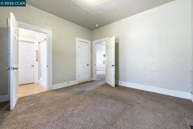 935 E Yosemite Ave, Madera CA: https://media.crmls.org/mediaz/adb75b9e-c92c-4cf0-8338-5e0b19a11865.jpg