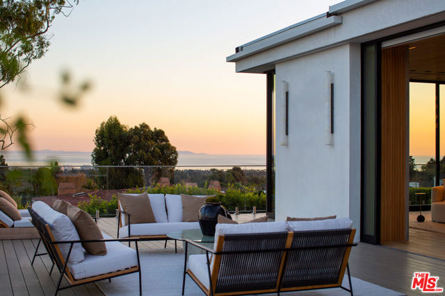 Drew Fenton | 1660 Casale Road Pacific Palisades CA | MLS: 7697147 Drew Fenton | 1660 Casale Road Pacific Palisades CA | MLS: 7697147