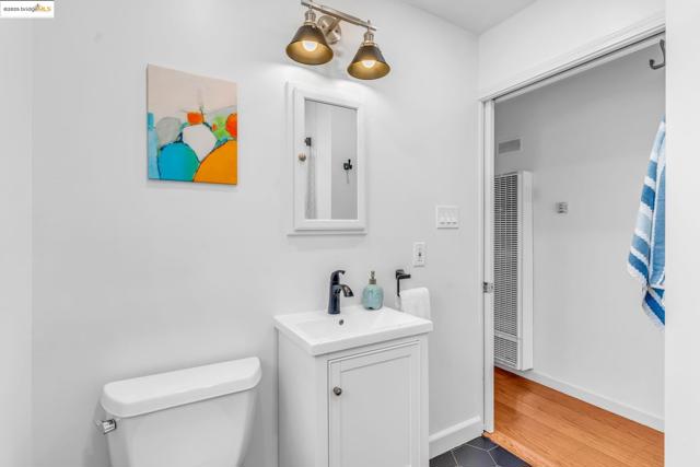 7231 Plank Ave, El Cerrito CA: https://media.crmls.org/mediaz/adb847db-ea09-48e8-bd15-be5e1b737d51.jpg