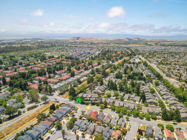 34348 Siward Drive, Fremont CA: https://media.crmls.org/mediaz/adb8710e-cf07-433a-ba9f-d95a34ad1c40.jpg