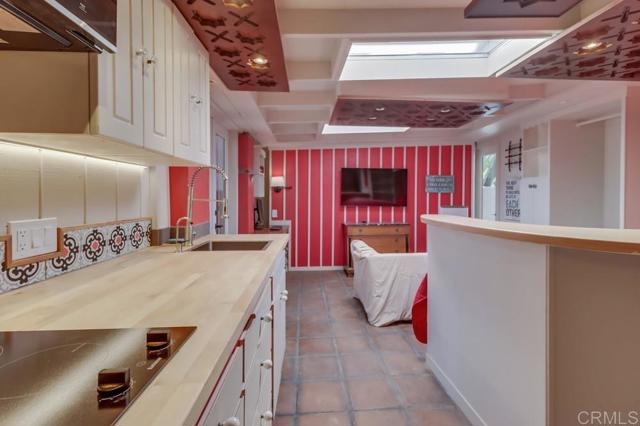 Detail Gallery Image 28 of 73 For 3014 Xenophon St, Point Loma,  CA 92106 - 5 Beds | 3 Baths