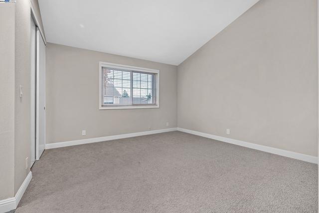 1410 Groth Cir, Pleasanton CA: https://media.crmls.org/mediaz/adba2c66-fbd3-4145-8e5c-e94a21aeb981.jpg