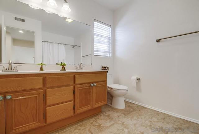 13837 Fontanelle Pl, San Diego CA: https://media.crmls.org/mediaz/adbb2467-ad3a-460b-8623-dcdf4c321e93.jpg