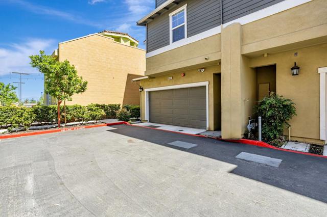 1656 Prime Place, San Jose CA: https://media.crmls.org/mediaz/adbc2646-ac34-400d-b558-33d8c4b03737.jpg