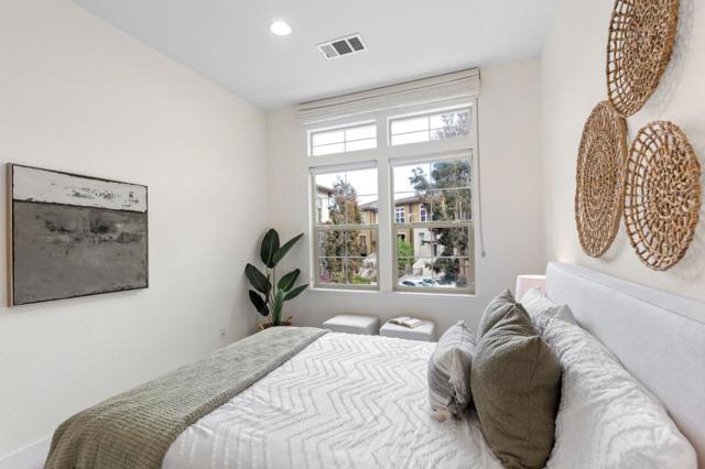 408 E 28th Avenue, San Mateo CA: https://media.crmls.org/mediaz/adbd64a0-46af-4b05-8512-e4c2179341dc.jpg
