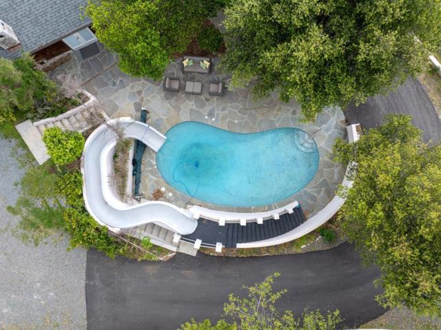 16460 Wood Acres Road, Los Gatos CA: https://media.crmls.org/mediaz/adbd9302-d504-4979-af6d-17f28e544872.jpg