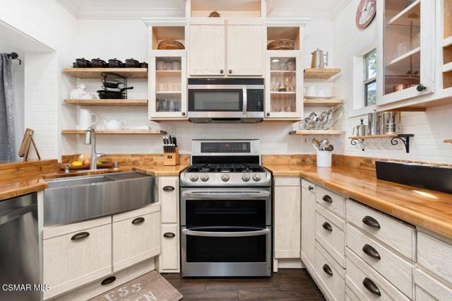 2716 Borchard Road, Newbury Park CA: https://media.crmls.org/mediaz/adbdac6f-0cd2-4777-bbd9-cde2da1d75e1.jpg