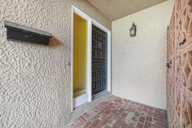 1451 Tyler Park Way, Mountain View CA: https://media.crmls.org/mediaz/adbdd388-eb15-481f-bfde-179adb84cdb4.jpg