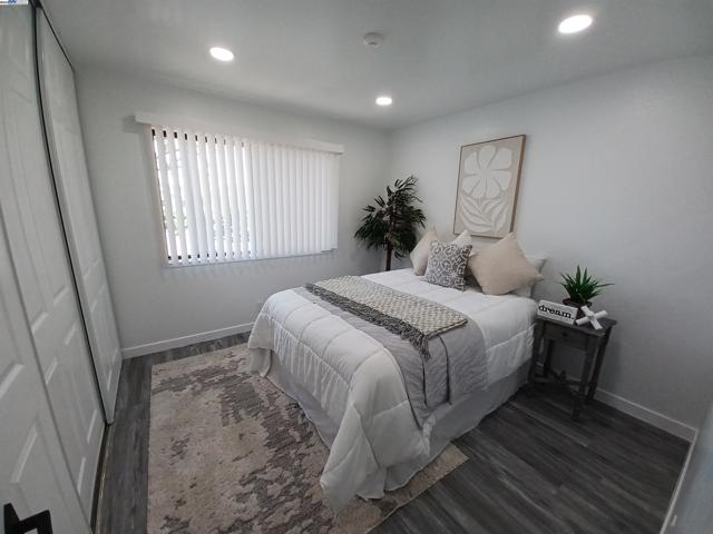 112 Aurora Plz, Union City CA: https://media.crmls.org/mediaz/adbe8b4a-2dfd-488f-89b8-feff3cc56f01.jpg