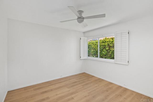 2294 Caminito Castillo, La Jolla CA: https://media.crmls.org/mediaz/adbead52-0eb6-4c0d-8cb7-a188b32cac0a.jpg