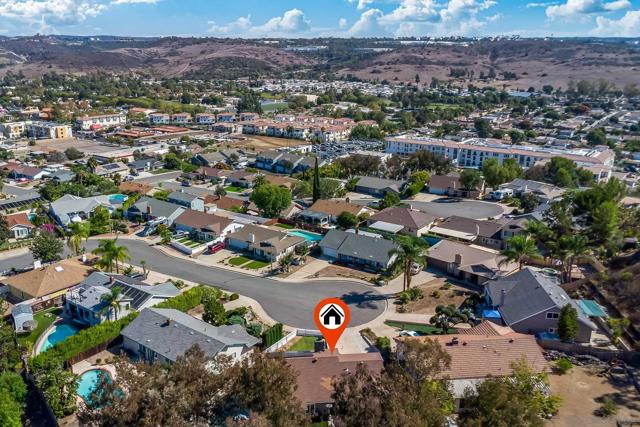 13306 Tawanka Dr, Poway CA: https://media.crmls.org/mediaz/adbec478-3ea1-4c6c-9ffd-8c3bba87ae0b.jpg