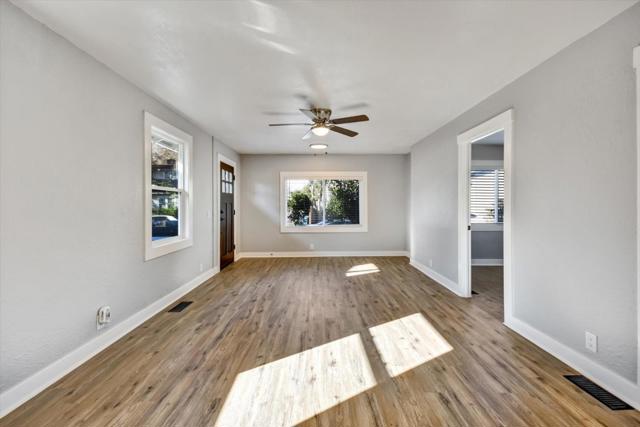 367 College Street, Hollister CA: https://media.crmls.org/mediaz/adbecaf2-c7e2-4cd5-aada-aef175adc483.jpg