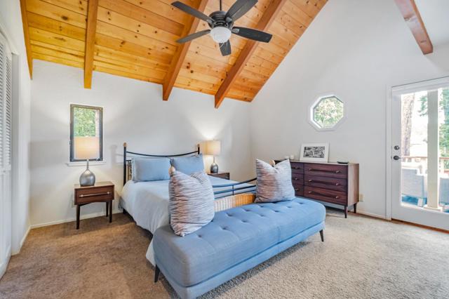 135 Seabreeze Place, Aptos CA: https://media.crmls.org/mediaz/adbff153-040d-4517-b19e-b6e847d62ed4.jpg