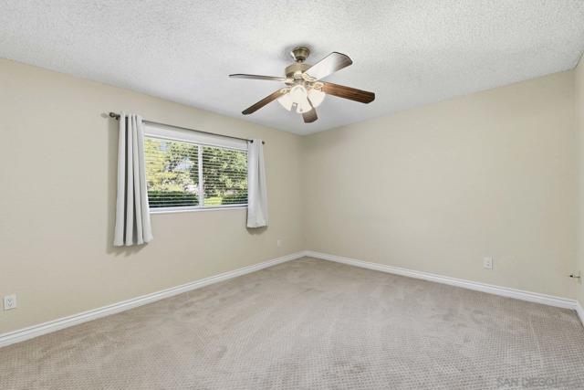 16120 Poderio Ct., Ramona CA: https://media.crmls.org/mediaz/adc00e3c-6d53-4290-8a15-e66cd0f29c65.jpg