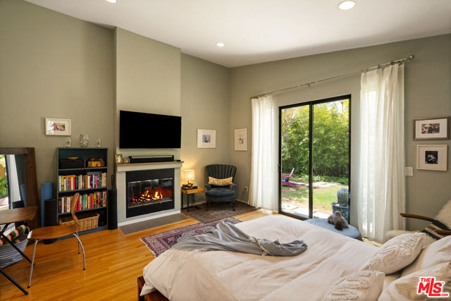 4 Bed Home for Sale in Venice, California