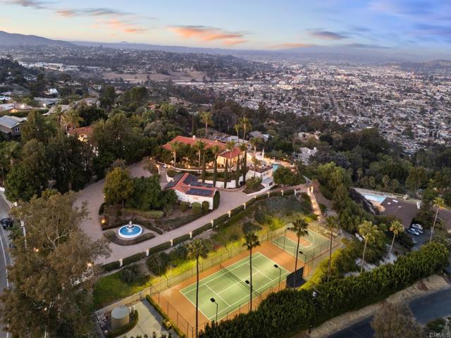 Detail Gallery Image 16 of 75 For 10310 Fuerte Dr, La Mesa,  CA 91941 - 7 Beds | 7/1 Baths