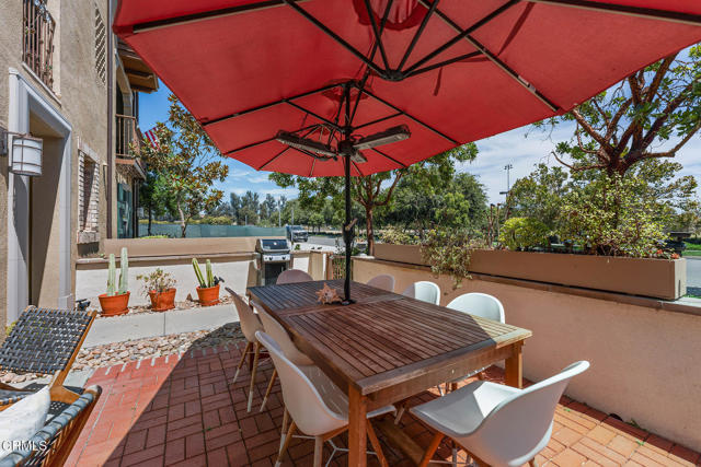167 Westpark Court, Camarillo CA: https://media.crmls.org/mediaz/adc06a99-794f-42f5-90a5-9480127809b2.jpg