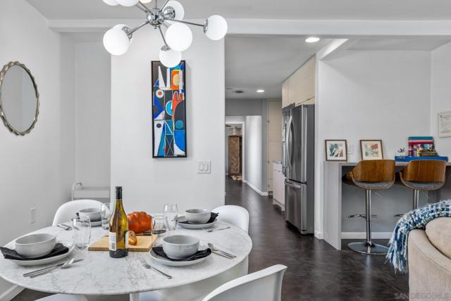 133 W San Carlos Road, Palm Springs CA: https://media.crmls.org/mediaz/adc0c580-ce04-4344-87bb-f4b696774172.jpg