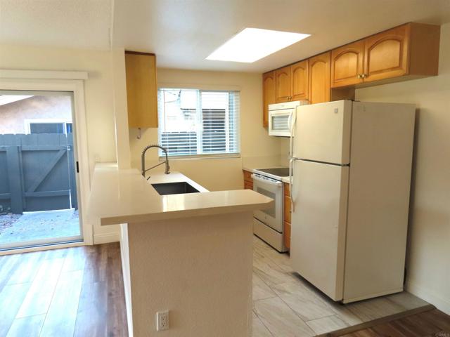 965 Jamacha Road, El Cajon CA: https://media.crmls.org/mediaz/adc0f4f0-5216-4129-9fc7-cb6f2c35ea1c.jpg