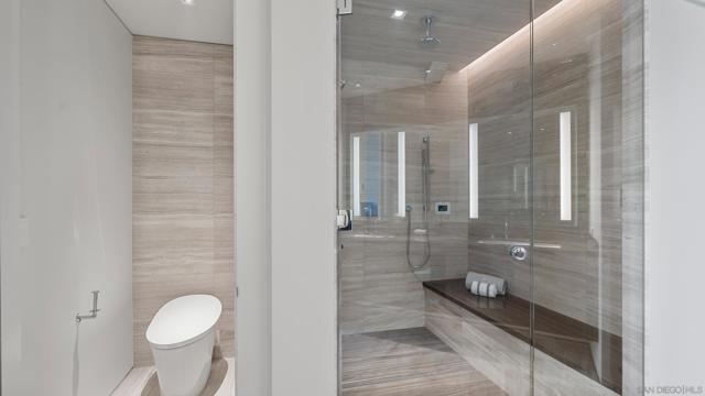 1230 Neptune Ave, Encinitas CA: https://media.crmls.org/mediaz/adc21b15-a921-462b-bbf0-4da3035481fc.jpg