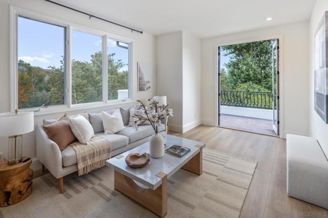 2815 Santa Fe Vista Ct, Encinitas CA: https://media.crmls.org/mediaz/adc2685d-47cd-4f89-9db9-358e3b254a6e.jpg