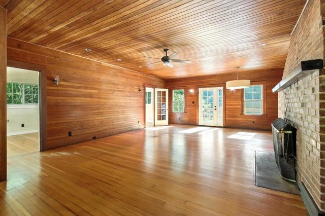 27586 Moody Road, Los Altos Hills CA: https://media.crmls.org/mediaz/adc272fc-ec97-47a5-93e4-536146c4595f.jpg