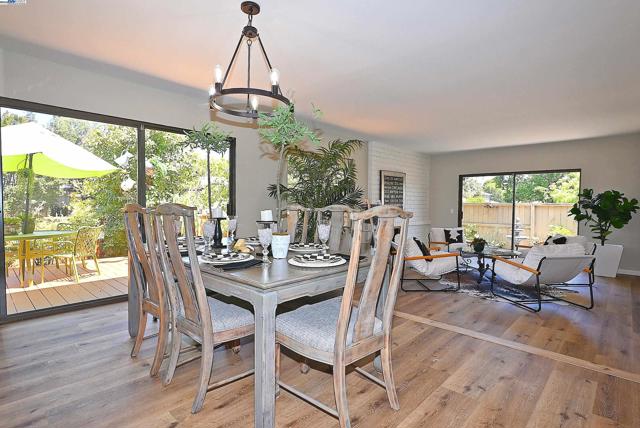 241 Belaire Ct, Danville CA: https://media.crmls.org/mediaz/adc35813-719d-42ea-b30a-ea91bce98d14.jpg