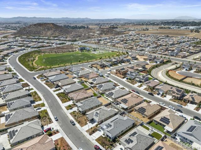 28382 Hopscotch dr,  CA: https://media.crmls.org/mediaz/adc35e0a-5b64-4b02-9d30-c964d242e7fc.jpg
