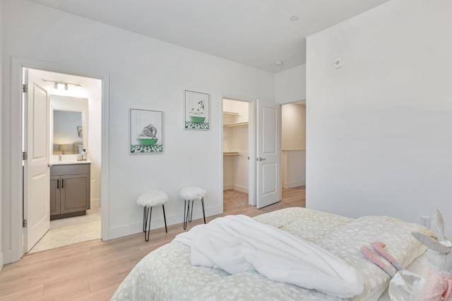 1040 Darwin Terrace, Sunnyvale CA: https://media.crmls.org/mediaz/adc35f8a-5d99-4e1c-a9af-611220108718.jpg