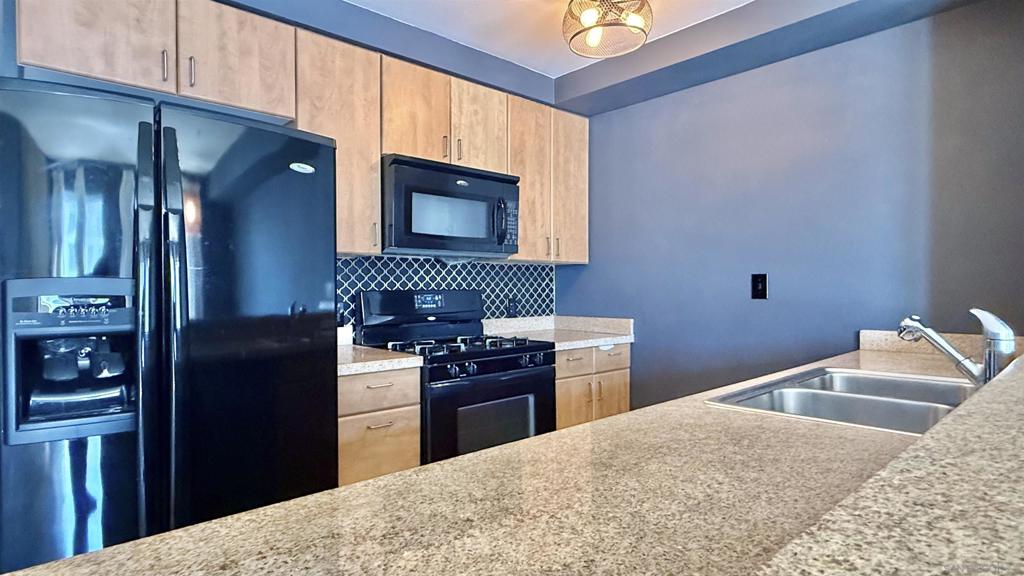 445 Island Ave - photo 8