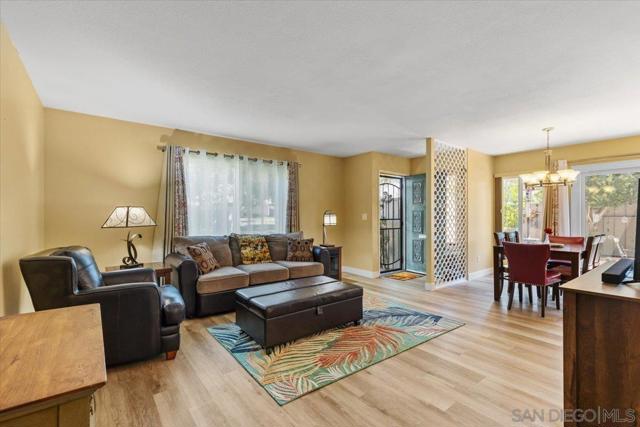 5217 Mount Alifan Dr, San Diego CA: https://media.crmls.org/mediaz/adc3e664-9d38-4dc4-a592-b9c4ff6fe9fe.jpg
