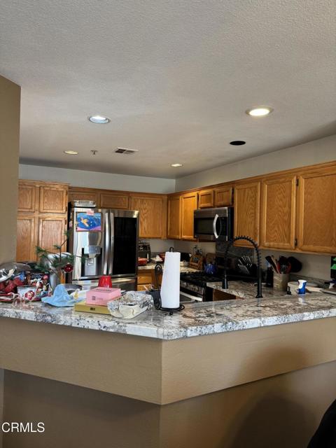 Detail Gallery Image 5 of 47 For 1174 Oyster Pl #15,  Oxnard,  CA 93030 - 4 Beds | 2/1 Baths