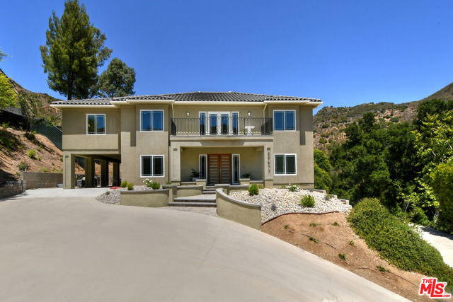 29677 Mulholland Highway, Agoura Hills CA: https://media.crmls.org/mediaz/adc5bda8-4643-413b-9aa1-b5baa8a75302.jpg