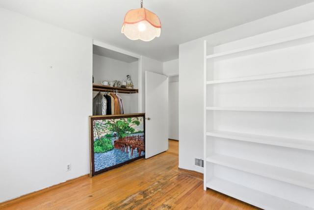 541 Diamond Avenue, South San Francisco CA: https://media.crmls.org/mediaz/adc61016-17f2-4a72-866e-85423244b889.jpg