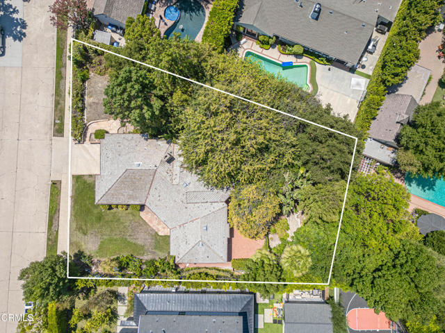 4369 Firmament Avenue, Encino CA: https://media.crmls.org/mediaz/adc6c97c-2c05-409c-bca9-6985cac3c8c1.jpg