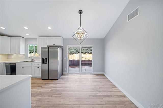 Detail Gallery Image 14 of 46 For 1713 Coyote Ct, Vista,  CA 92084 - 3 Beds | 2 Baths