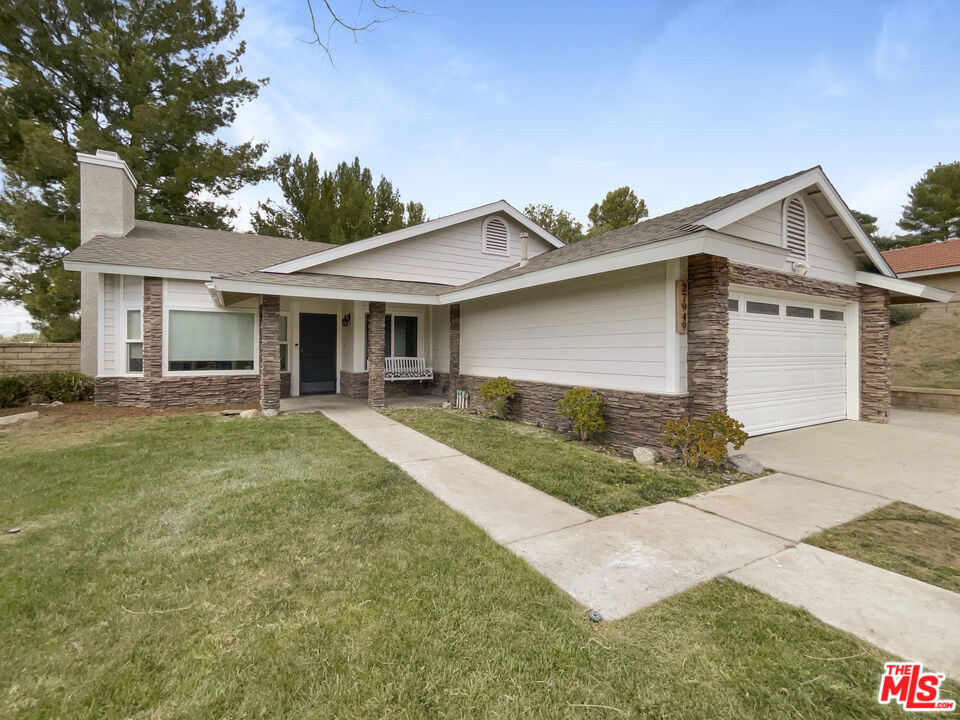 27949 Harwood Drive