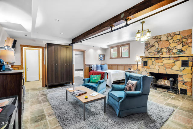 600 Woodland Drive, Sierra Madre CA: https://media.crmls.org/mediaz/adc87959-bfa2-44fb-85b3-cf10d05f8da1.jpg