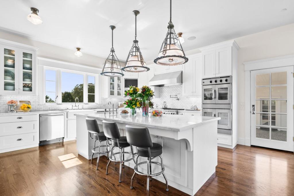 MLS #ML82020660 image #30