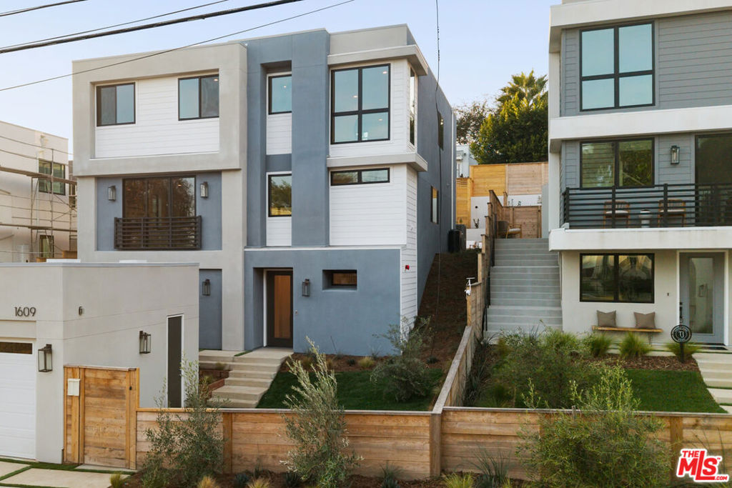 1609 N Coronado Street