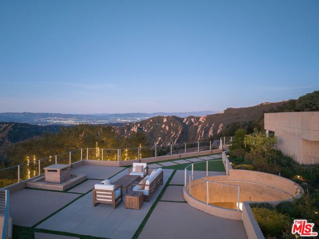 Drew Fenton | 415 Stunt Road Calabasas CA | MLS: 7285936