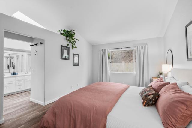10226 Julio Pl, Santee CA: https://media.crmls.org/mediaz/adcbb9fa-08b2-4e7b-af78-56c082904d33.jpg
