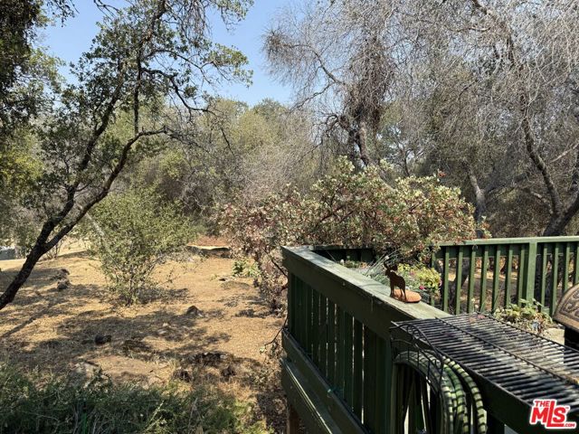 31199 Rolling Meadow Court, Coarsegold CA: https://media.crmls.org/mediaz/adcc14b1-6c2b-47bf-94f3-43e2186f8b36.jpg