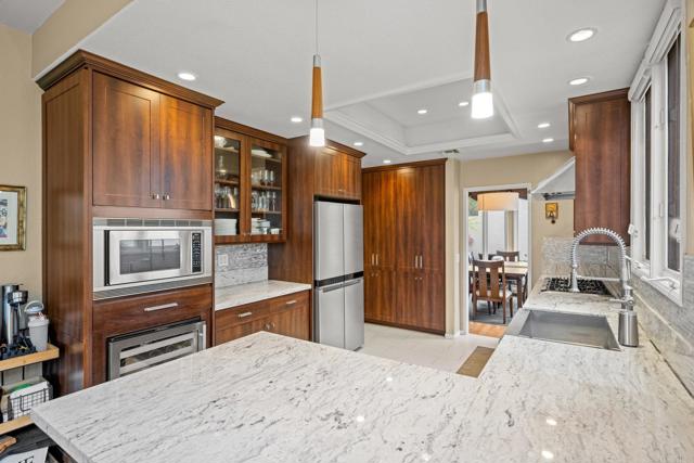 Detail Gallery Image 12 of 34 For 3358 Caminito Luna Nueva, Del Mar,  CA 92014 - 3 Beds | 2/1 Baths
